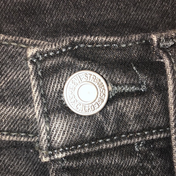 Levi Black Washed Out Shorts - Picture 11 of 11